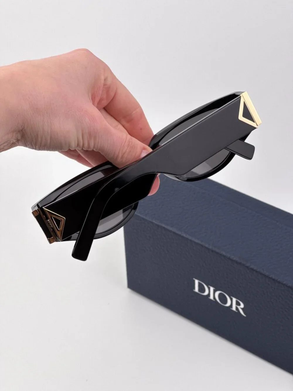 Dior CD Diamond S7I Sunglasses – Black Cat Eye with Grey Lenses (10A0)